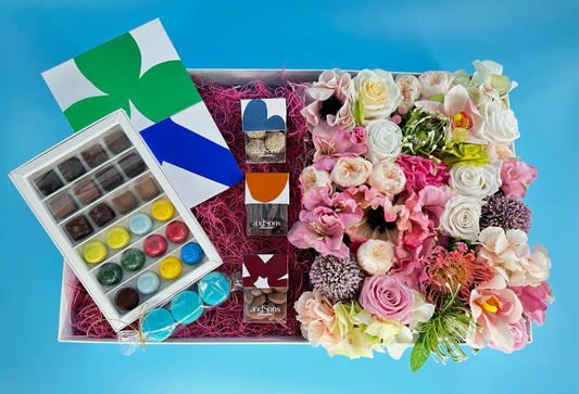#16 Chocolate and Flowers Large Gift Set