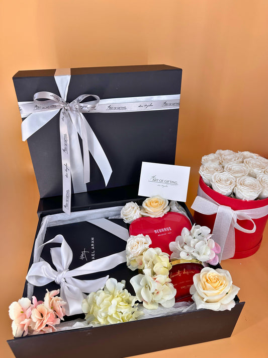 #65 SWEET HEART Gift Box with Fresh Flowers