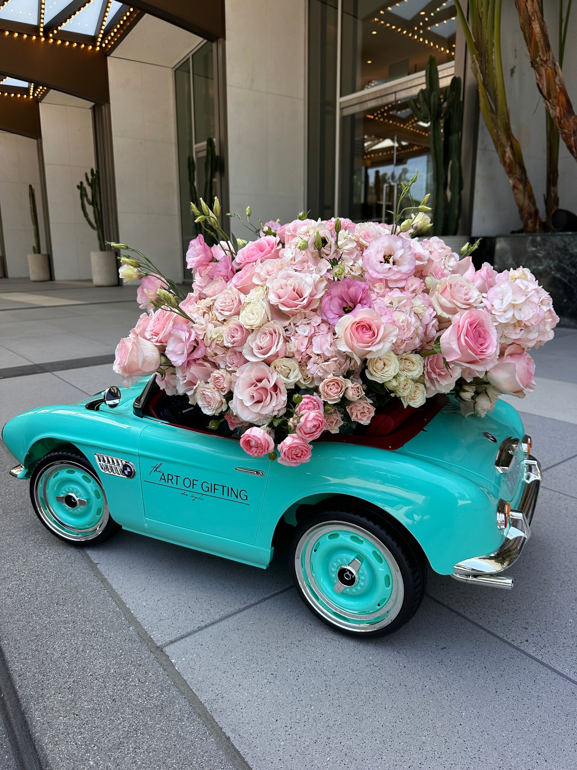 The Art of Gifting Flower Arrangement